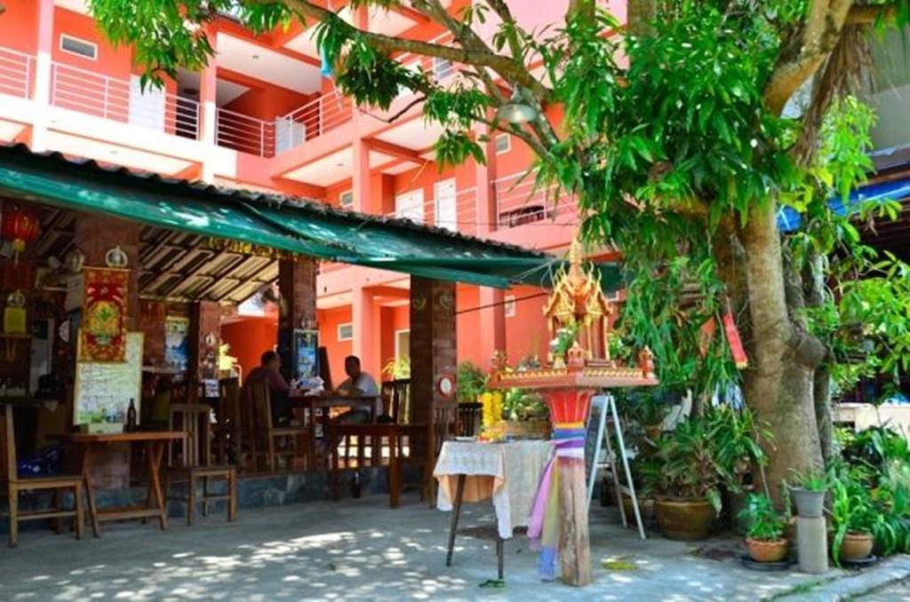 Baan To Guesthouse Краби Экстерьер фото